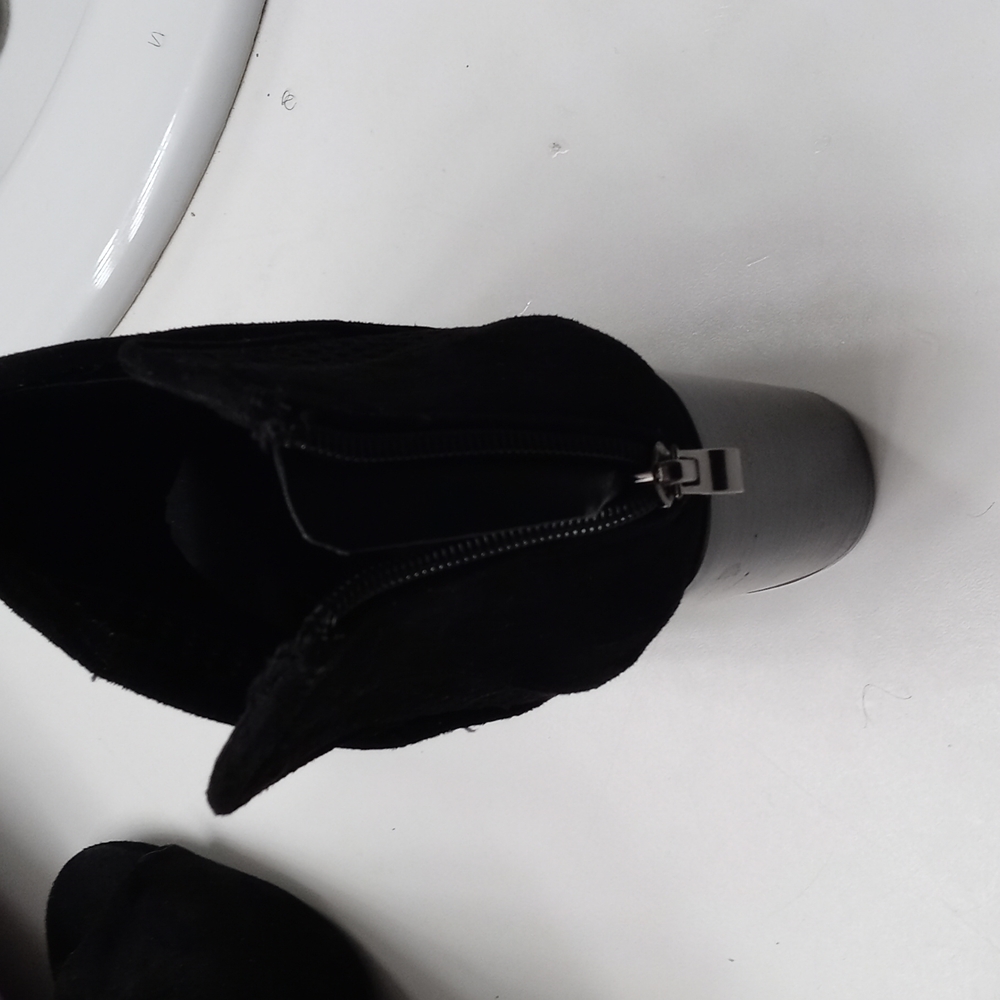 Yoki Hells - image 2